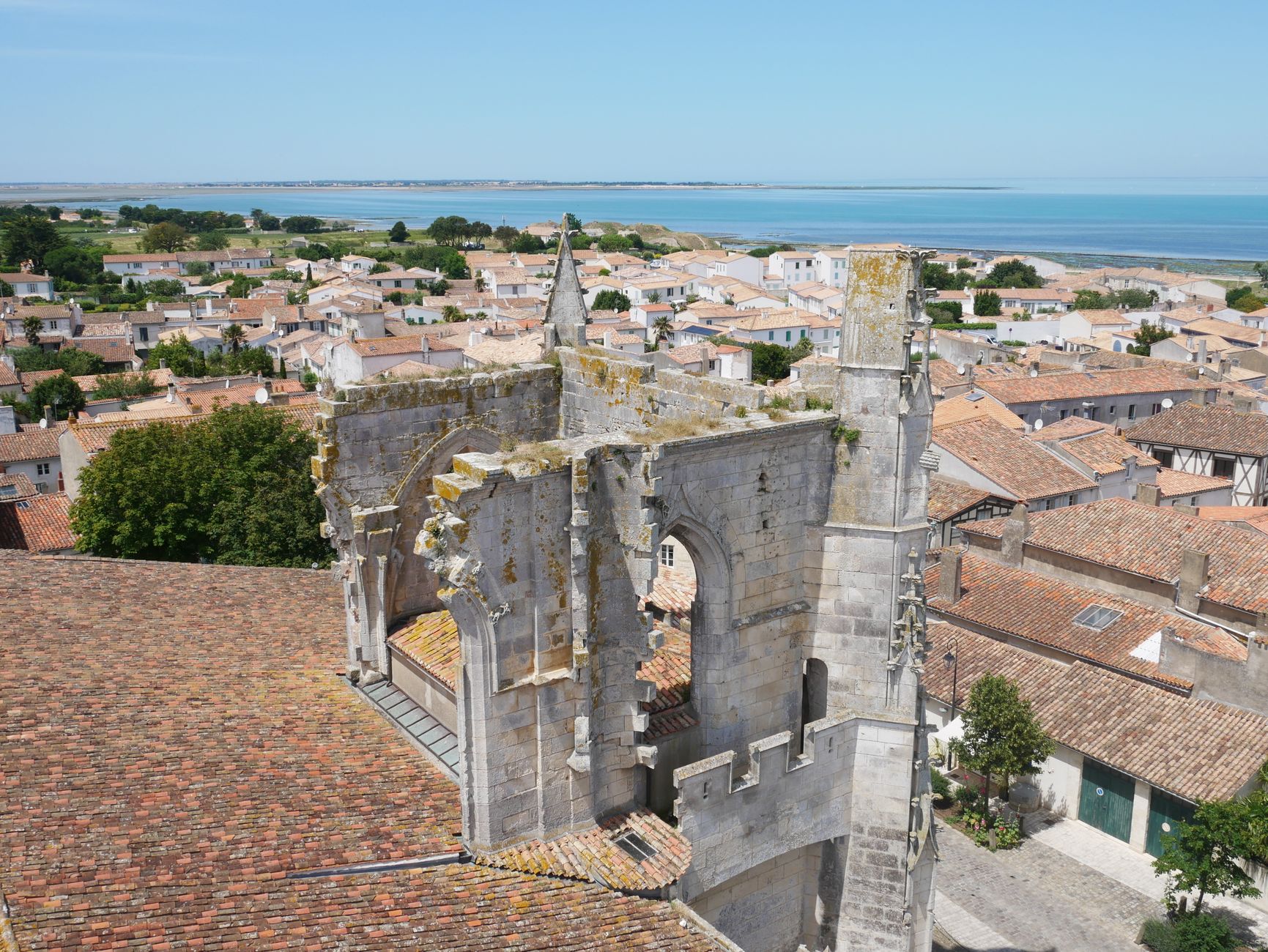 Bâchage de Toiture équipe à Antony